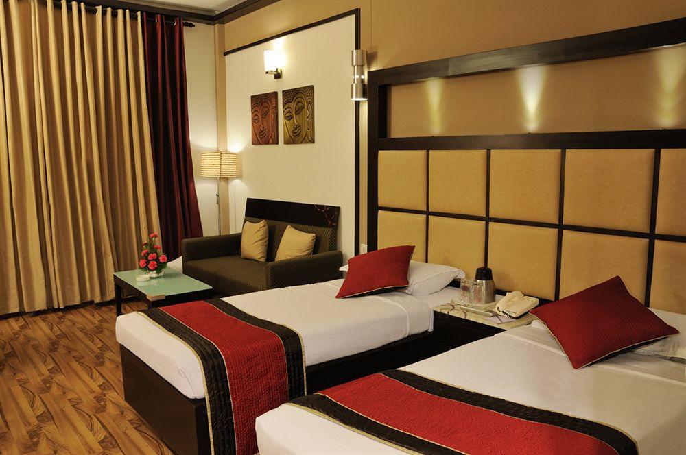 Hotel Maharaja Regency Ludhiana Exterior foto